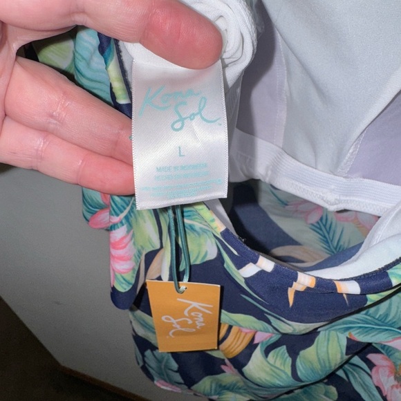 NWT Kona Sol Floral Ruffle Swimsuit with Orange Bottoms Size Large - Picture 10 of 12